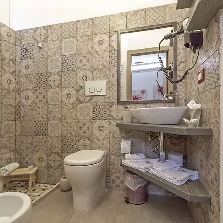 La Loggia Dei Rayno Bed & Breakfast Lecce