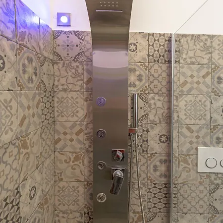 La Loggia Dei Rayno Lecce