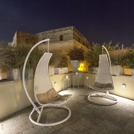 Bed & Breakfast La Loggia Dei Rayno 2*