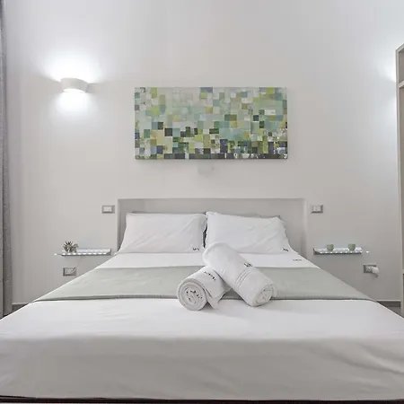 La Loggia Dei Rayno Bed and breakfast