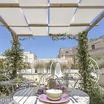 La Loggia Dei Rayno Bed & Breakfast