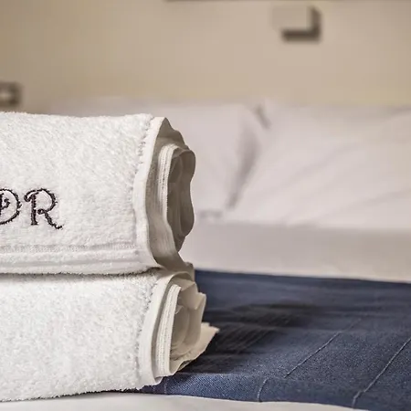 La Loggia Dei Rayno Nocleg ze śniadaniem 3*