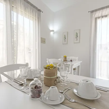 Bed & Breakfast La Loggia Dei Rayno