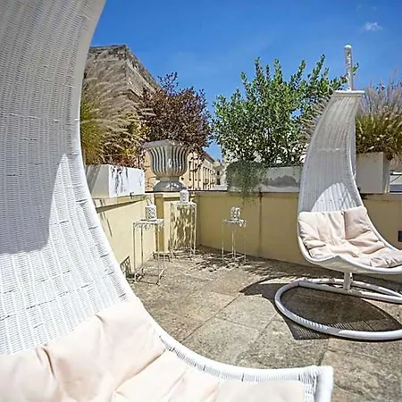 Bed & Breakfast La Loggia Dei Rayno Lecce