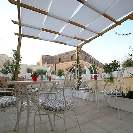 Bed & Breakfast La Loggia Dei Rayno Lecce
