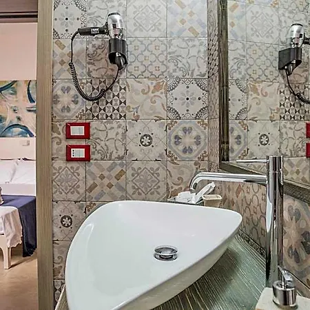 La Loggia Dei Rayno Bed & Breakfast 3*
