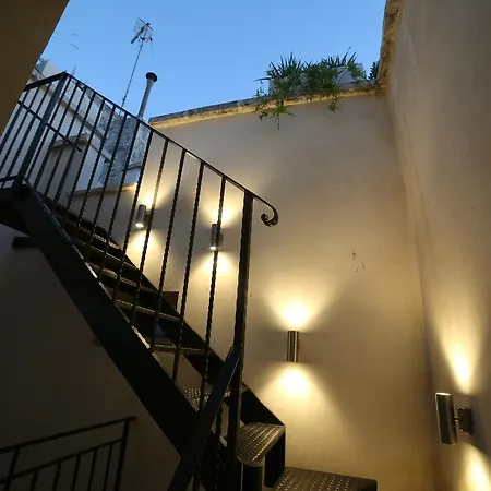 Bed & Breakfast La Loggia Dei Rayno Lecce