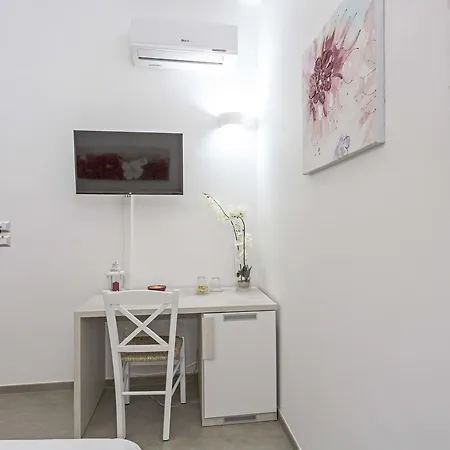 Bed & Breakfast La Loggia Dei Rayno Lecce