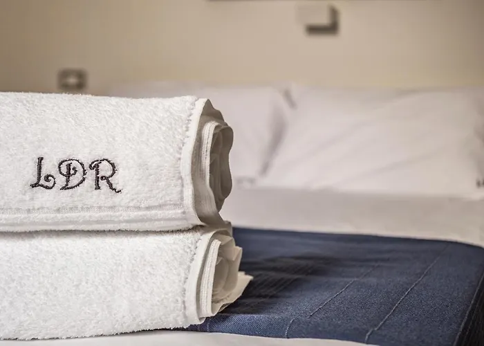 La Loggia Dei Rayno Bed & Breakfast 3*