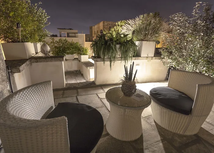 La Loggia Dei Rayno Bed & Breakfast