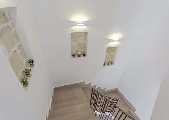 Bed & Breakfast La Loggia Dei Rayno Lecce