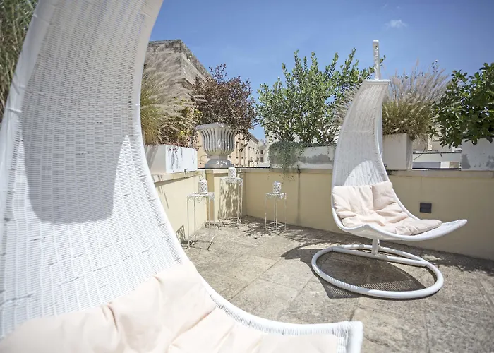 La Loggia Dei Rayno Bed & Breakfast